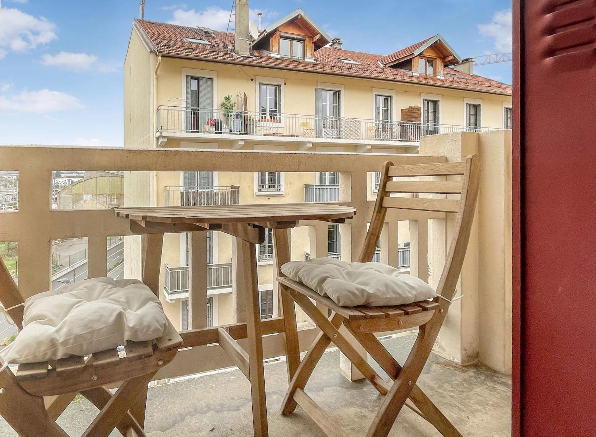 Homey Awesome - Proche Gare Et Tram - Centre-Ville - Balcon Prive - Wifi Gratuit Annemasse Exteriér fotografie